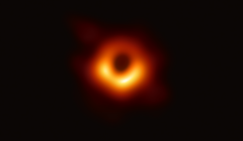 First image of a supermassive black hole